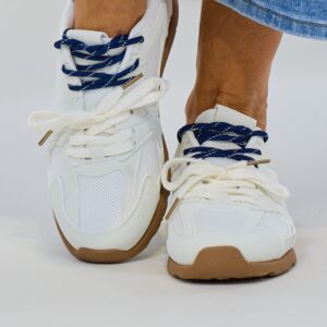 Sneaker mit doppelter Schnürung, weiß