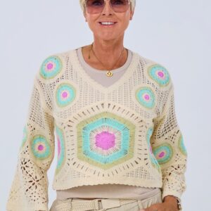 Pulli in Häkeloptik mit Mandala-Muster, creme-mint-lila