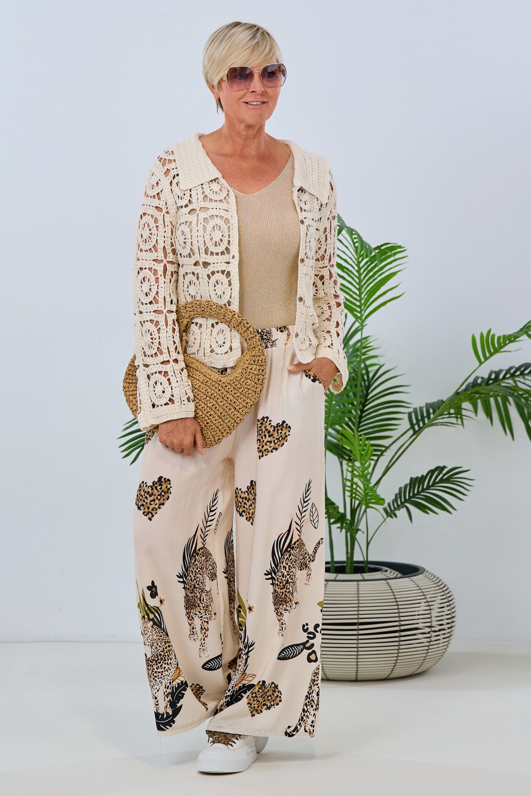 Jacke mit Kragen in Häkeloptik, beige – Bild 2