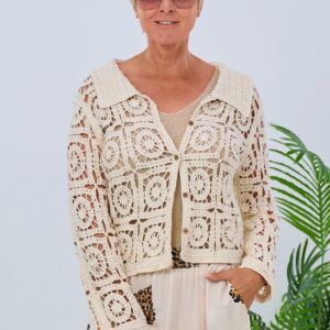 Jacke mit Kragen in Häkeloptik, beige