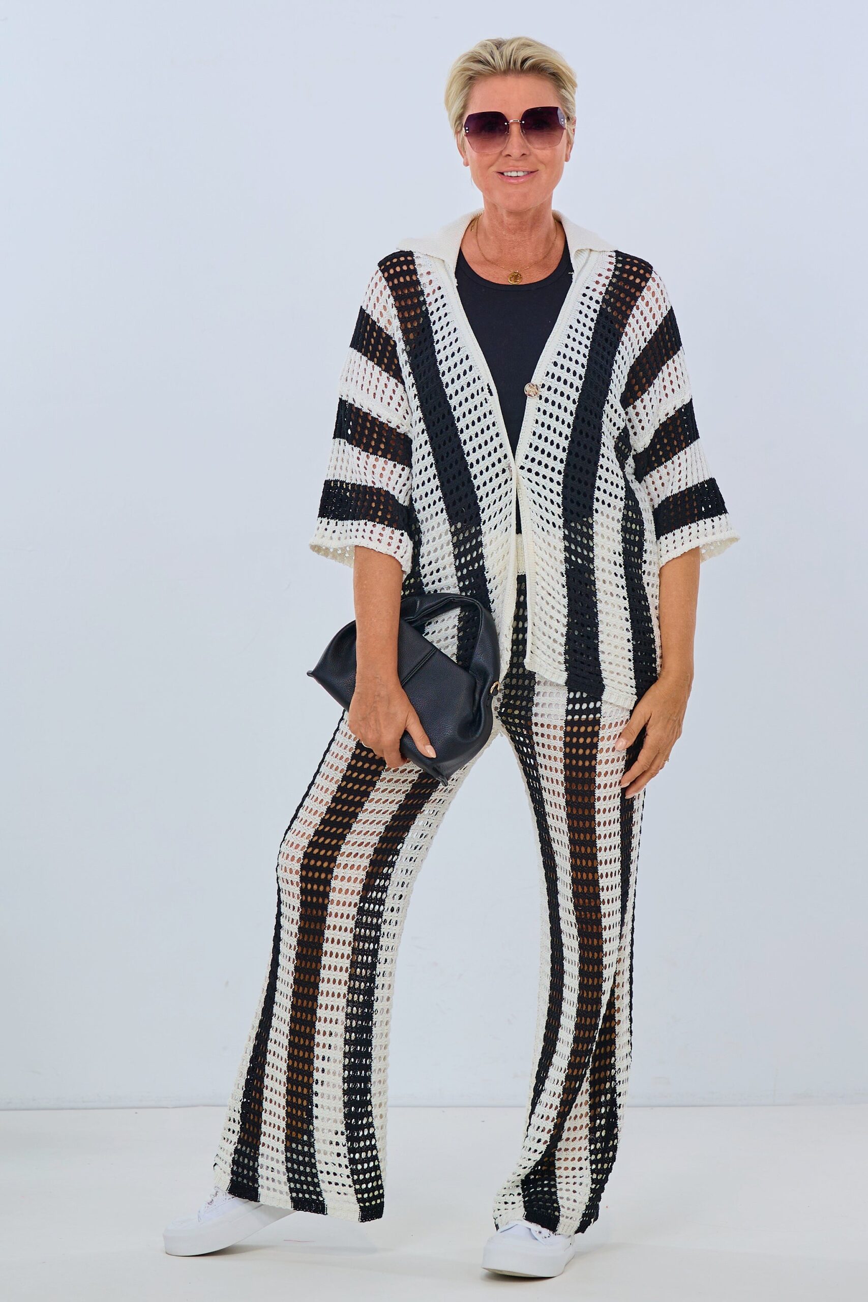 Kurzarm Cardigan mit Längsstreifen, schwarz-ecru – Bild 2