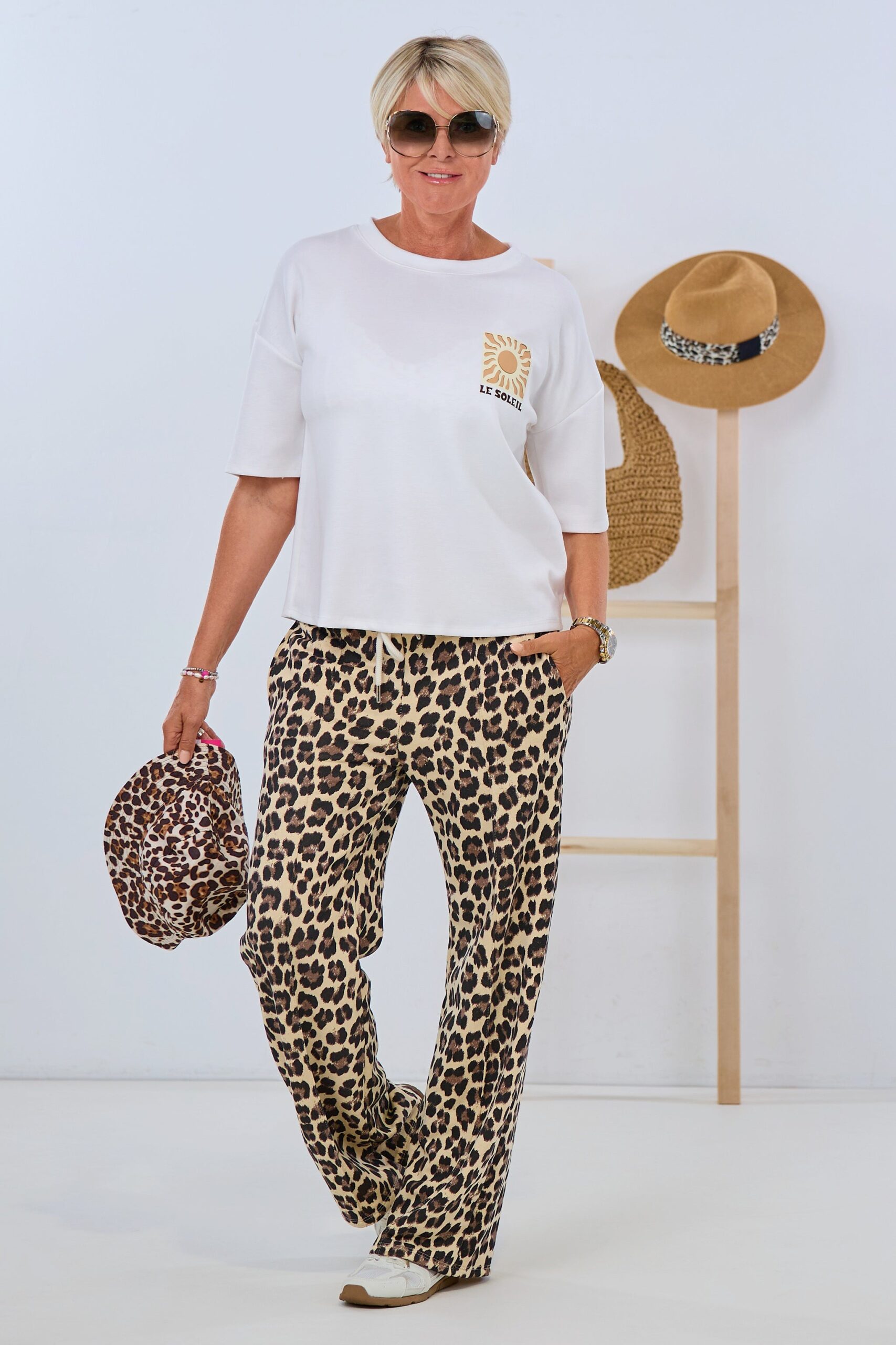 Weiches Shirt mit LE SOLEIL Print, ecru – Bild 4