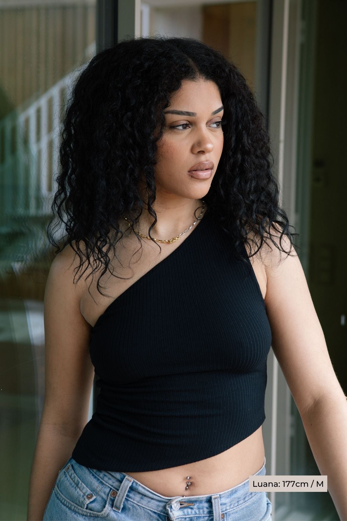 Asymmetrisches One-Shoulder Top Modal - Schwarz