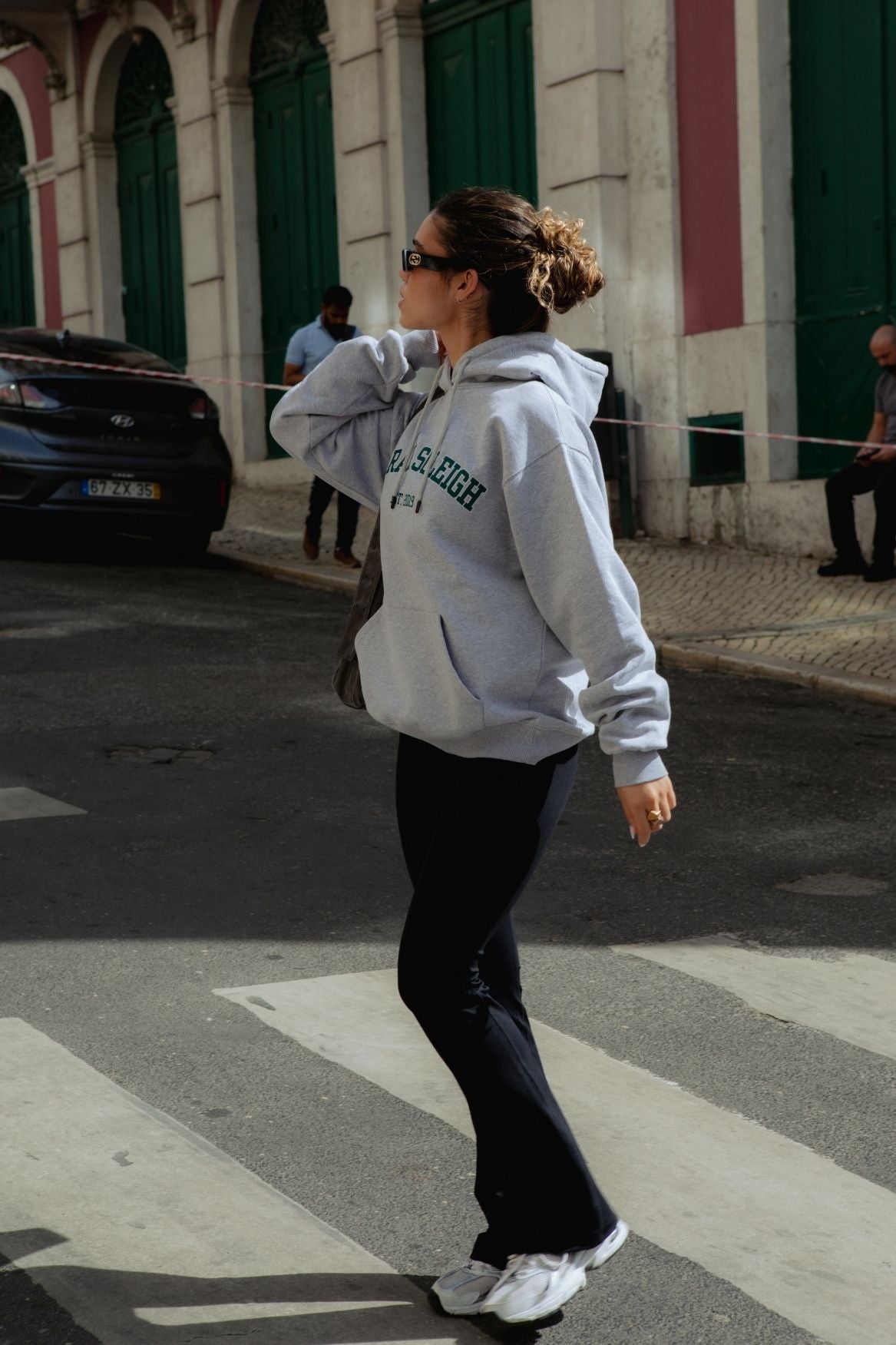 College Hoodie Bio-Baumwolle - Grau Melange – Bild 5