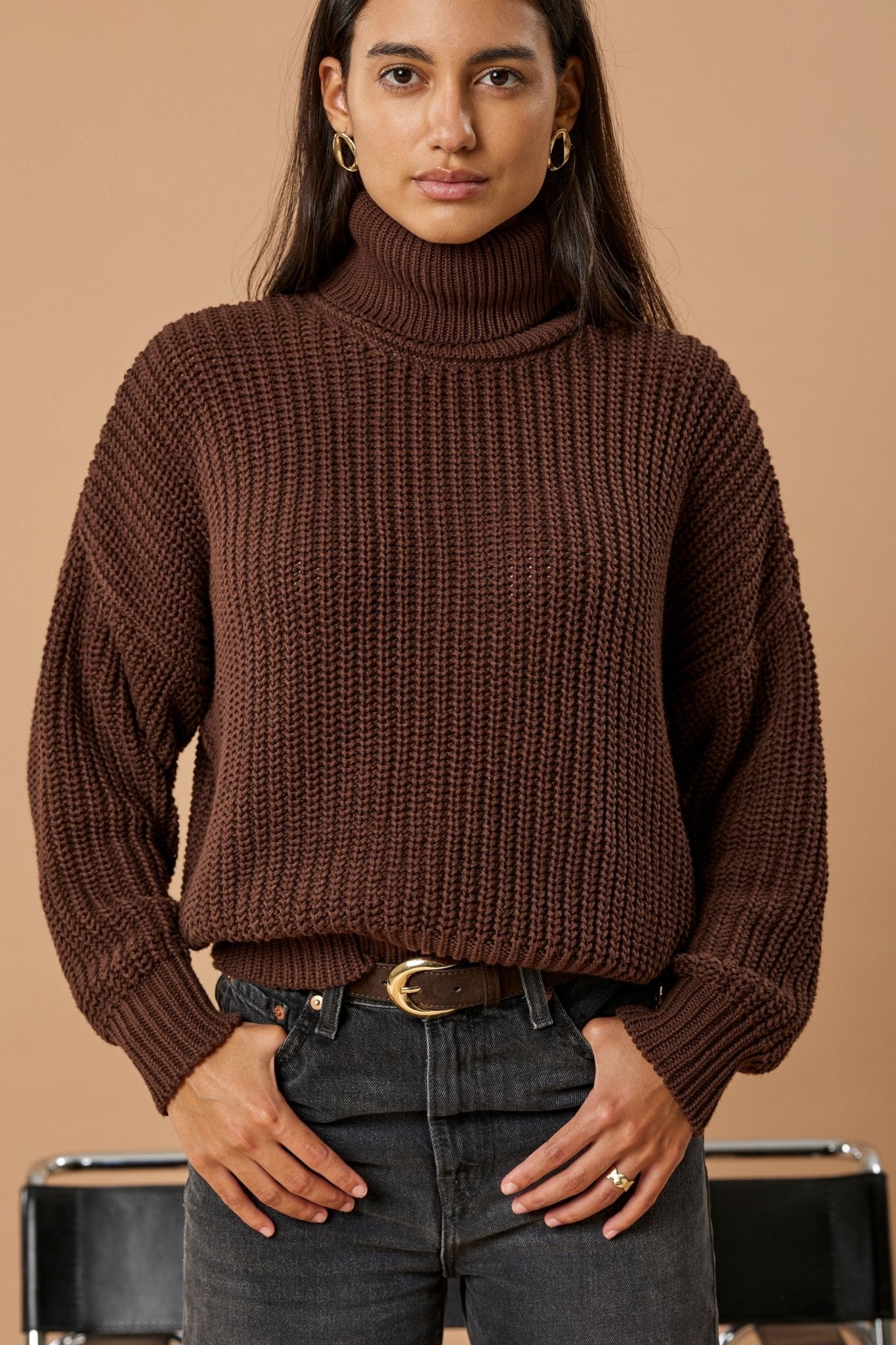 Rollkragen-Strickpullover Penelope Bio-Baumwolle - Chocolate – Bild 3