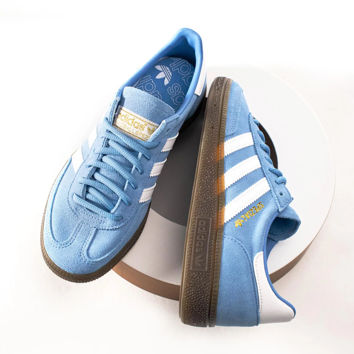 Drei Streifen Handball Spezial BD7632 - hellblau-weiss-gum – Bild 8