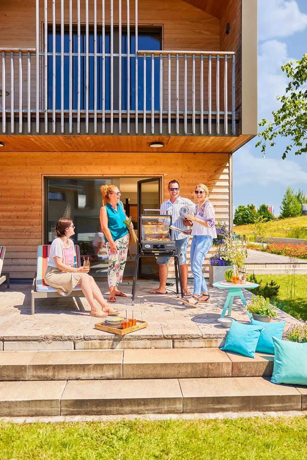 RÖSLE Elektrogrill BBQ-Portable Videro E2-P, tragbarer Tischgrill mit 2 Brennern, Warmhalterost und Deckel mit Glaseinsatz, pulverbeschichteter Stahl, schwarz/silbern – Bild 58