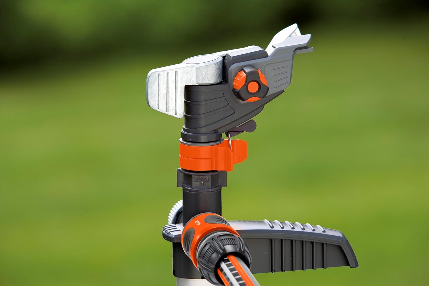 Gardena Comfort Vielflchenregner AquaContour Automatic: Flchenbewsserung für die individuelle Bewsserung nahezu jeder Gartenkontur, einfache Programmierung, Reichweite 2,5-10,5 m (8133-20) – Bild 31