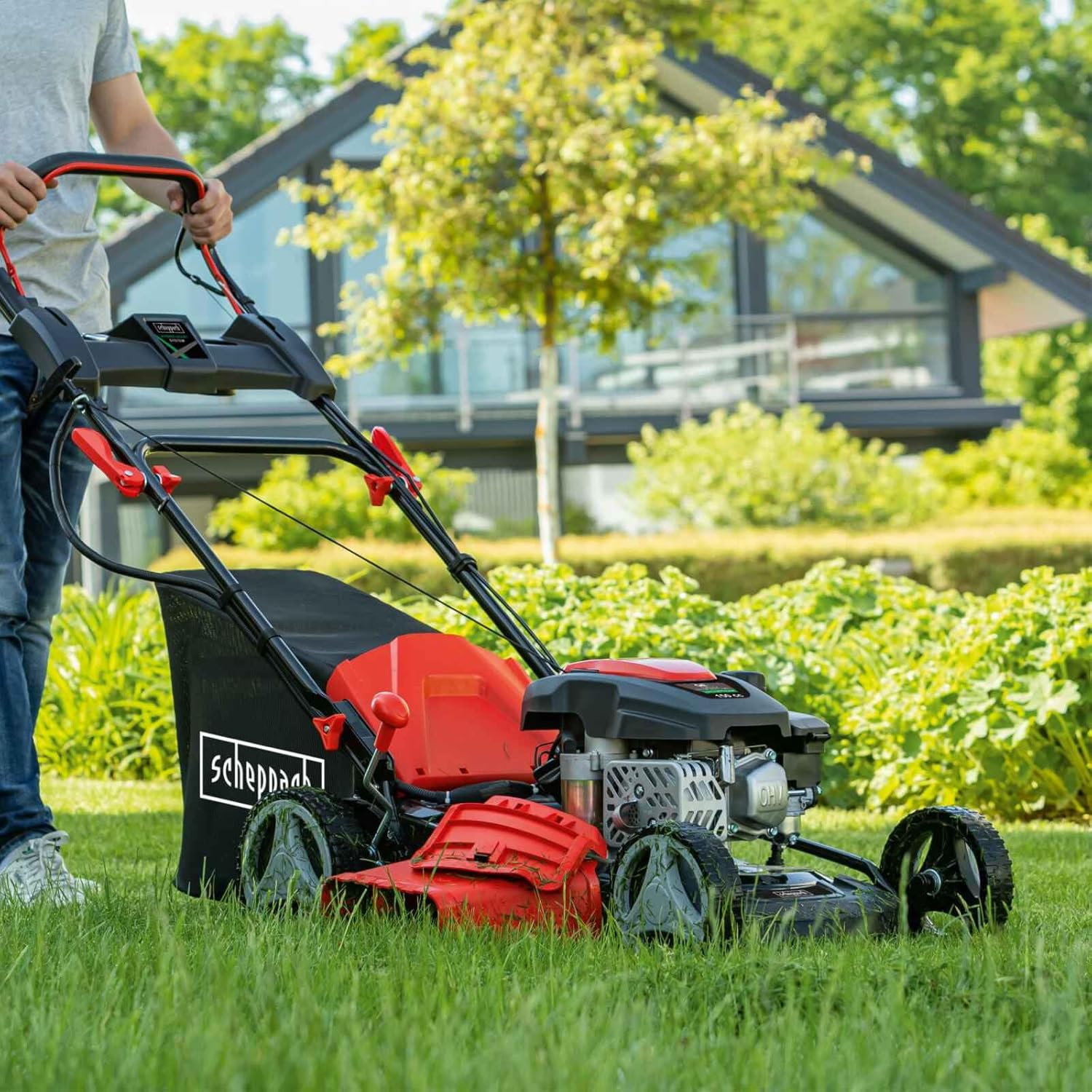 Scheppach MS150-46E Benzin Rasenmäher mit E-Start | 46cm Schnittbreite | Reinigungsfunktion | 55 Liter Fangkorb | Stahlgehäuse | 7-stufige Höhenverstellung | Mulchfunktion | Radantrieb | Seitenauswurf – Bild 14