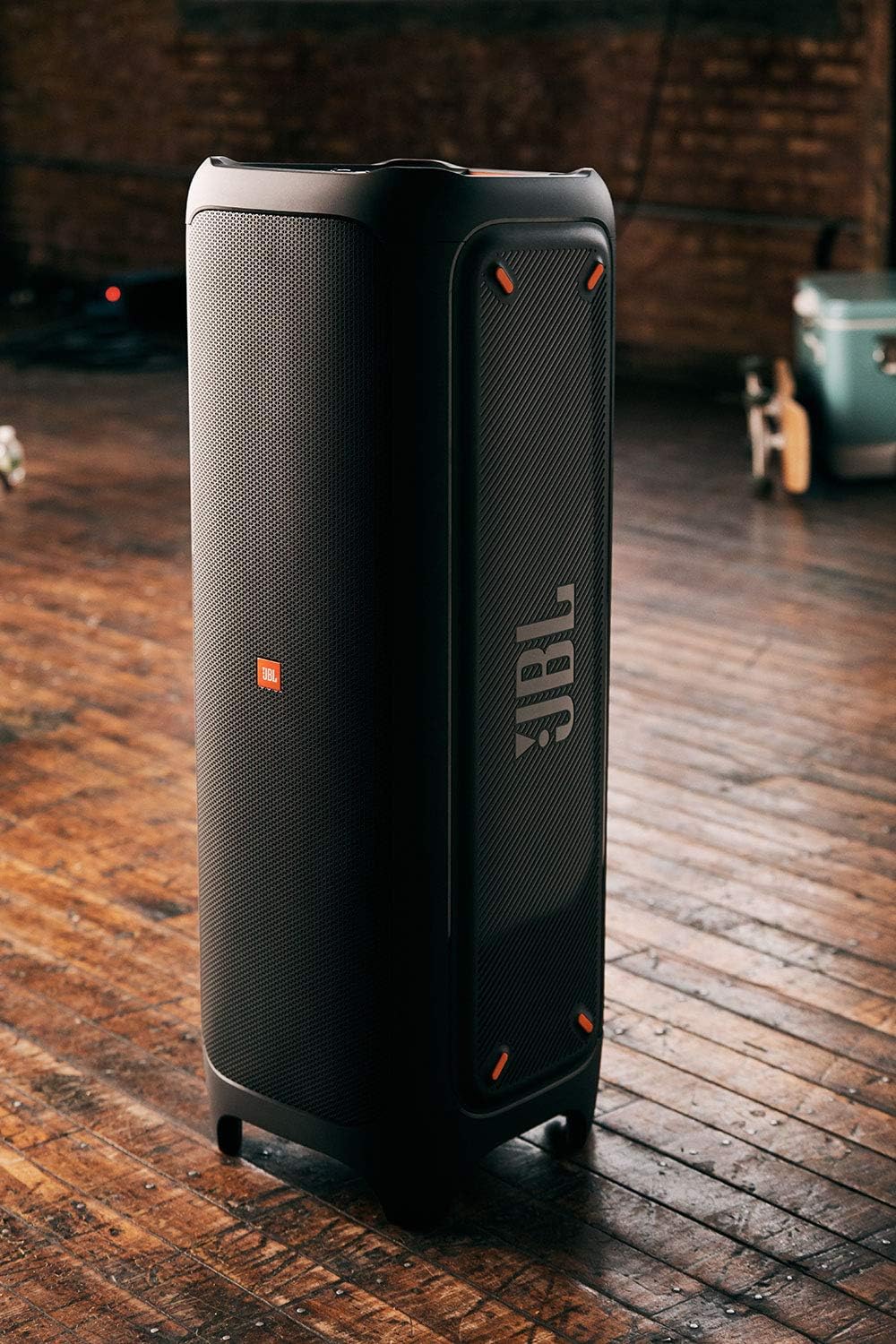 JBL PartyBox 710 - Schwarz – Trag - und rollbarer Bluetooth Party-Lautsprecher mit Lichteffekten – Spritzwassergeschützte, mobile Musikbox – Bild 27