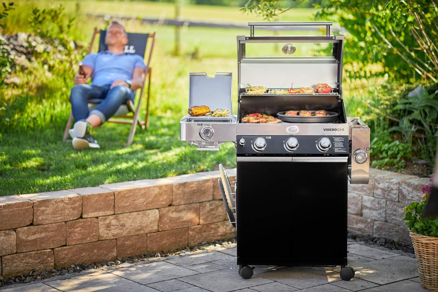 RÖSLE Elektrogrill BBQ-Portable Videro E2-P, tragbarer Tischgrill mit 2 Brennern, Warmhalterost und Deckel mit Glaseinsatz, pulverbeschichteter Stahl, schwarz/silbern – Bild 73