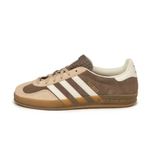 Drei Streifen Gazelle Indoor