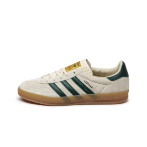 Drei Streifen Gazelle Indoor