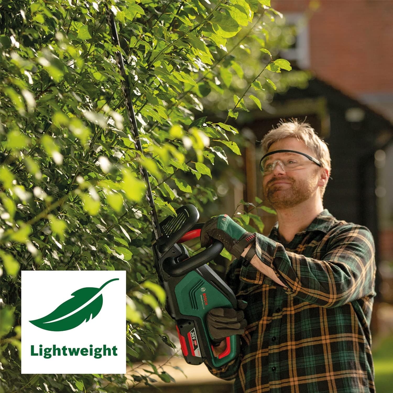 Bosch Akku-Heckenschere AdvancedHedgeCut 36V-65-28 (1x 2,0-Ah-Akku, 36-Volt-System, Messerlnge 65 cm, im Karton) - Testnote: sehr gut (Magazin: selbst ist der Mann) – Bild 5