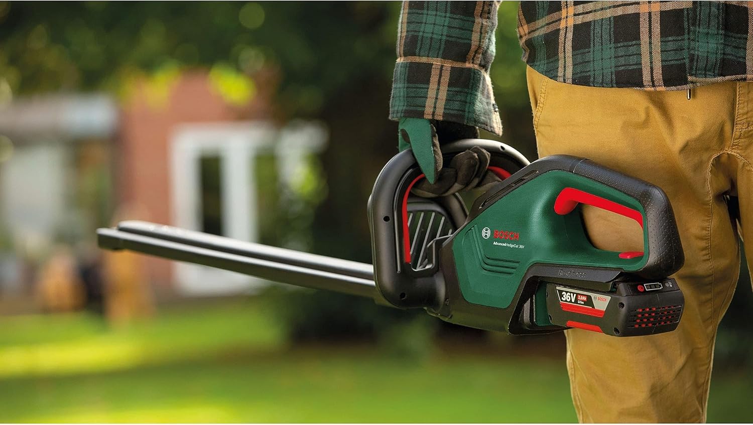 Bosch Akku-Heckenschere AdvancedHedgeCut 36V-65-28 (1x 2,0-Ah-Akku, 36-Volt-System, Messerlnge 65 cm, im Karton) - Testnote: sehr gut (Magazin: selbst ist der Mann) – Bild 14