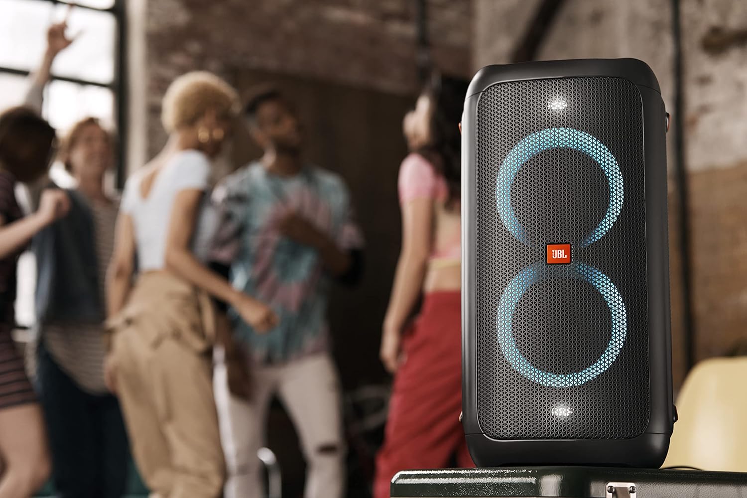 JBL PartyBox 710 - Schwarz – Trag - und rollbarer Bluetooth Party-Lautsprecher mit Lichteffekten – Spritzwassergeschützte, mobile Musikbox – Bild 22