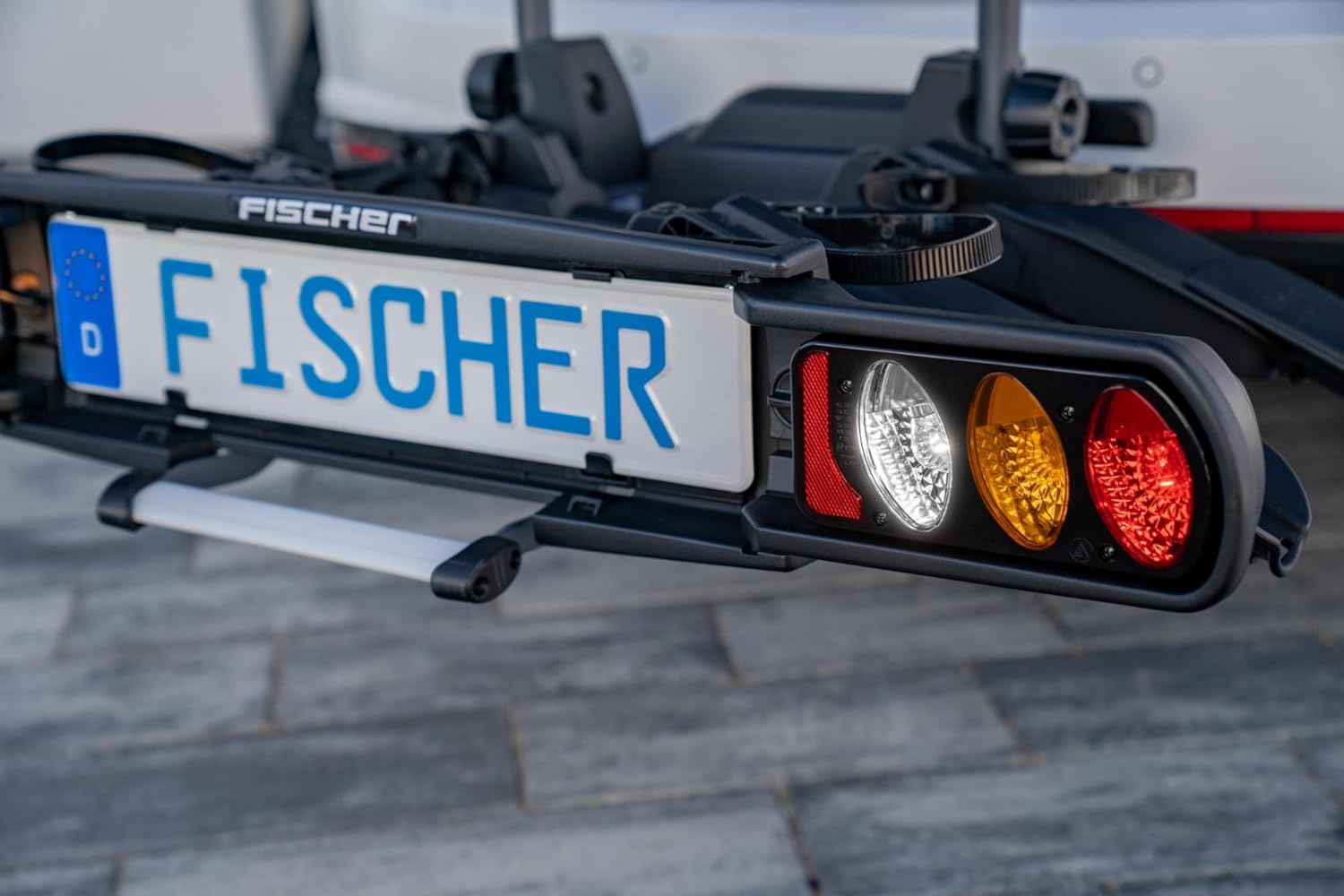 Fischer Kupplungs-Fahrradträger ProlineEvo 2, für 2 Fahrräder bis 60kg Nutzlast, E-Bike geeignet, vormontiert, abschließbar, faltbar – Bild 17
